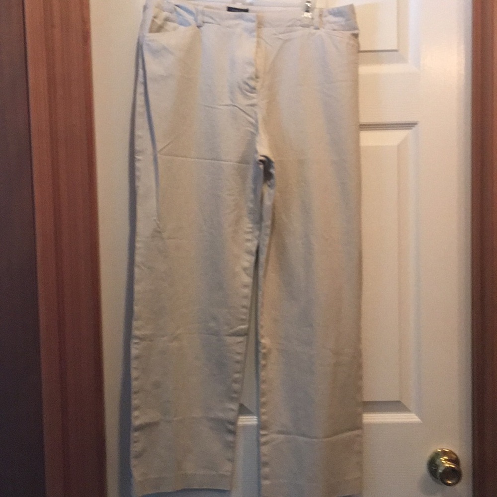 Jones wear sport pants